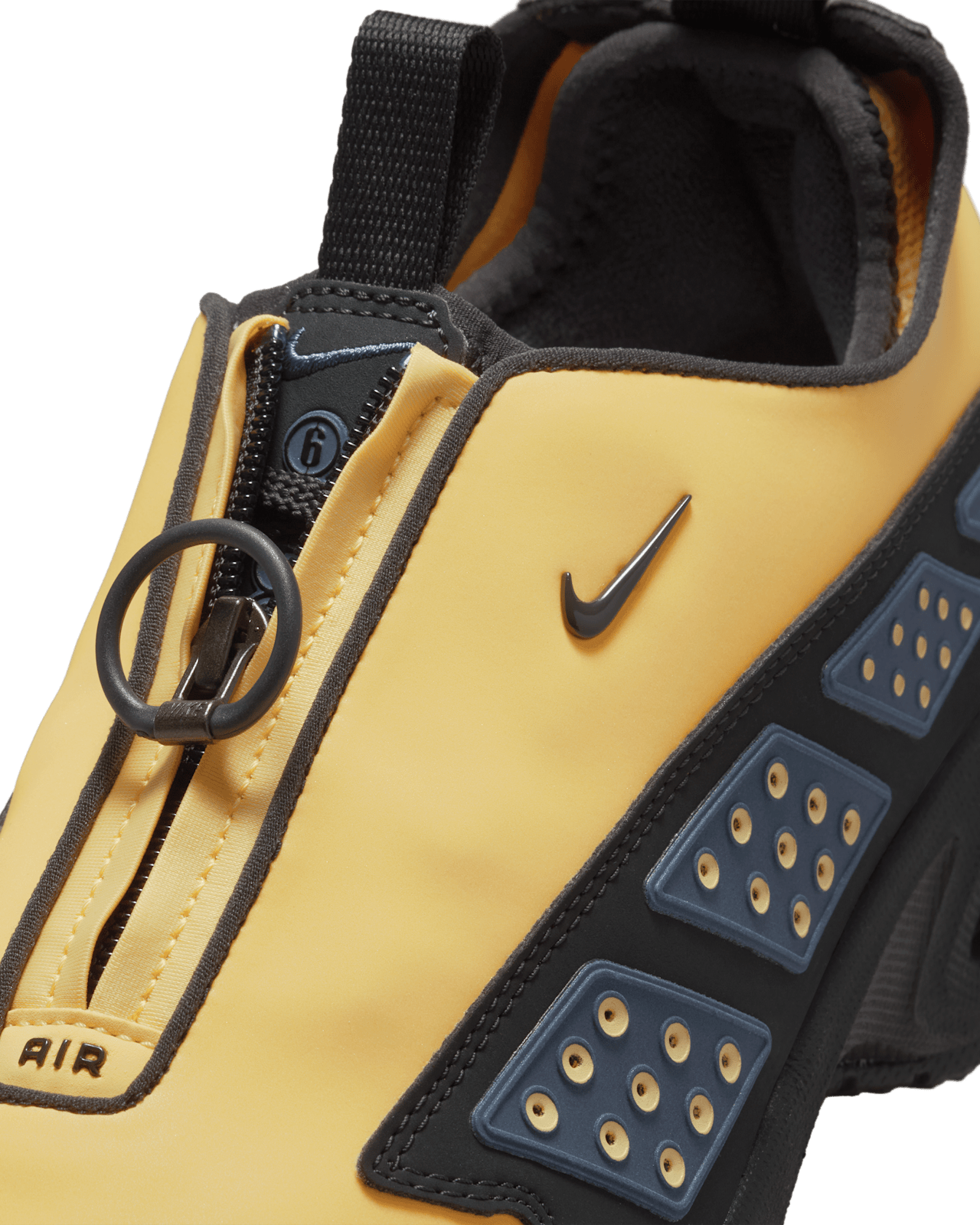 NIKE公式】エア マックス SNDR 'Off Noir and Diffused Blue